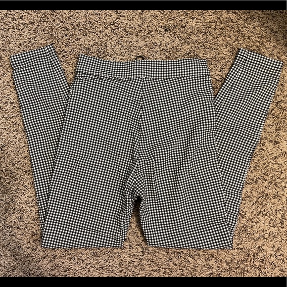 UO High-waisted Plaid Pants. Size 2. - Picture 3 of 3